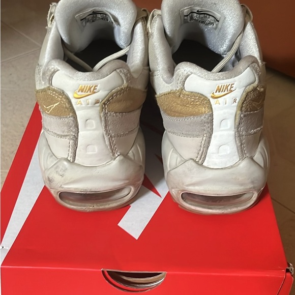 Air Max 95 desert sand/metallic gold - Picture 1 of 4